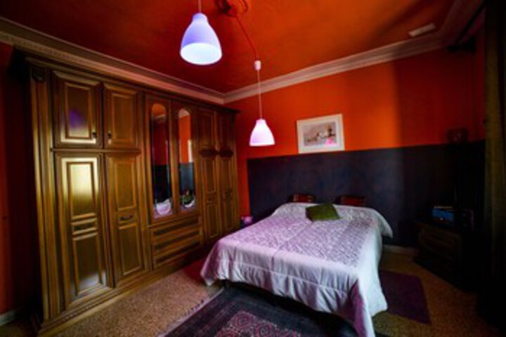 Room 25 of 34