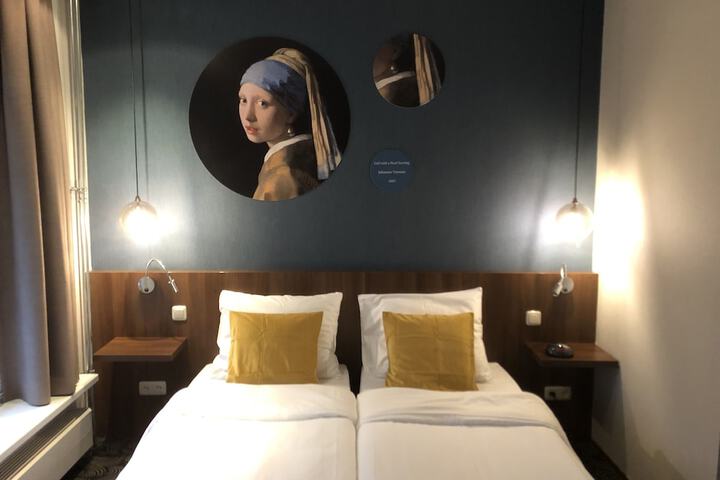 Room 6 of 56