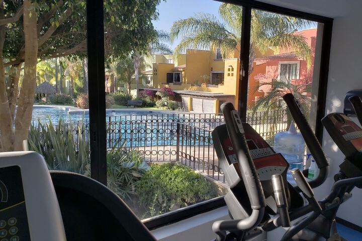Pool 20 of 40
