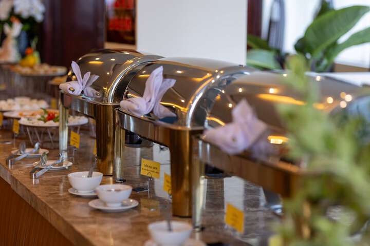 Breakfast/Coffee Service 77 of 104