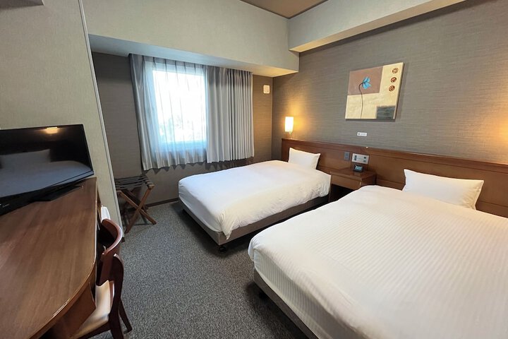 Room 20 of 35
