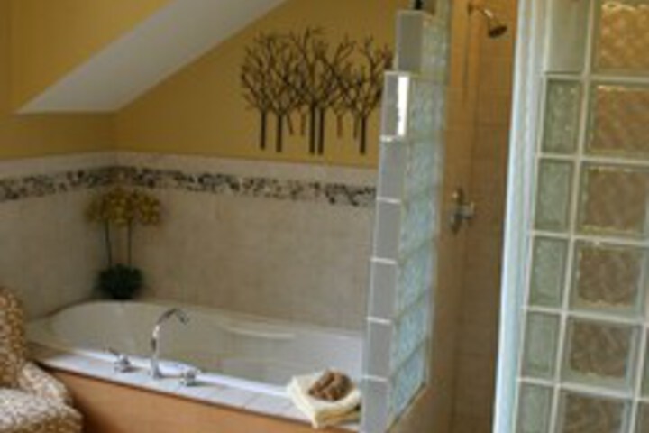 Room 4 of 35