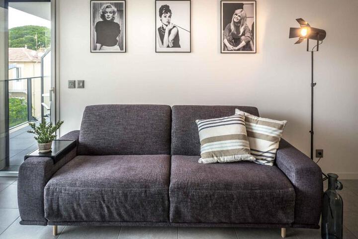 Modern 1-Bed Apt nr Croisette & Palais Cannes - 1903