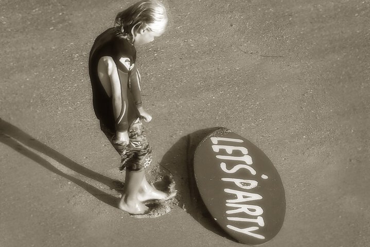 Surfing/boogie boarding