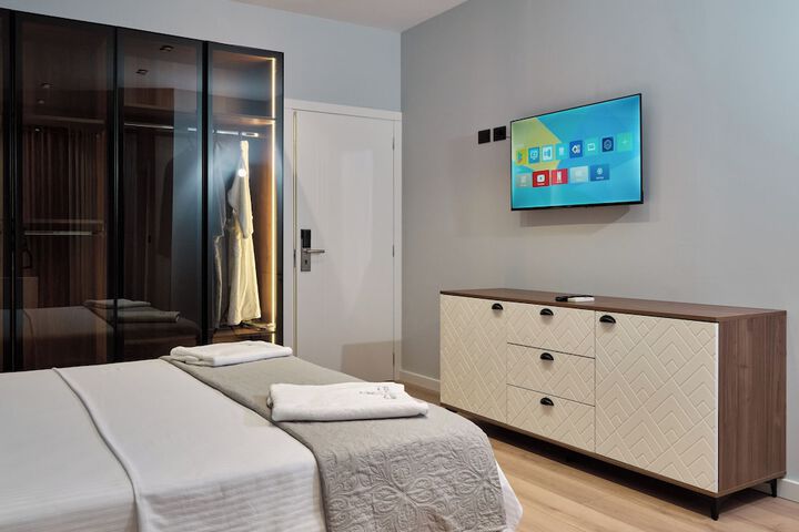 Room 14 of 35