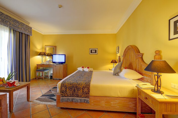Room 8 of 47