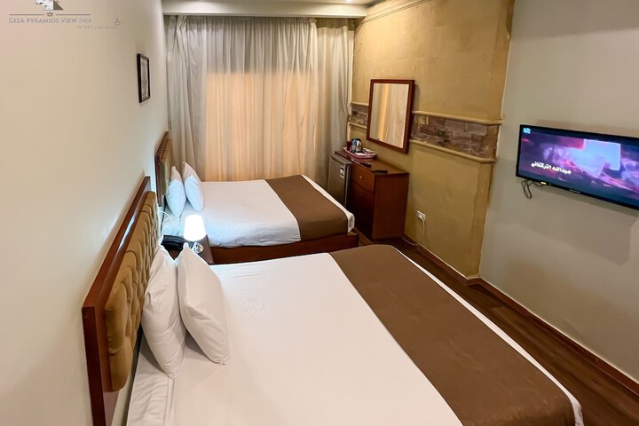 Room 52 of 284