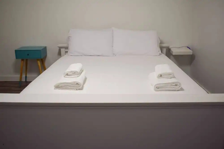 Room 4 of 13