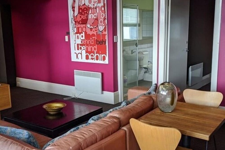 Room 37 of 64