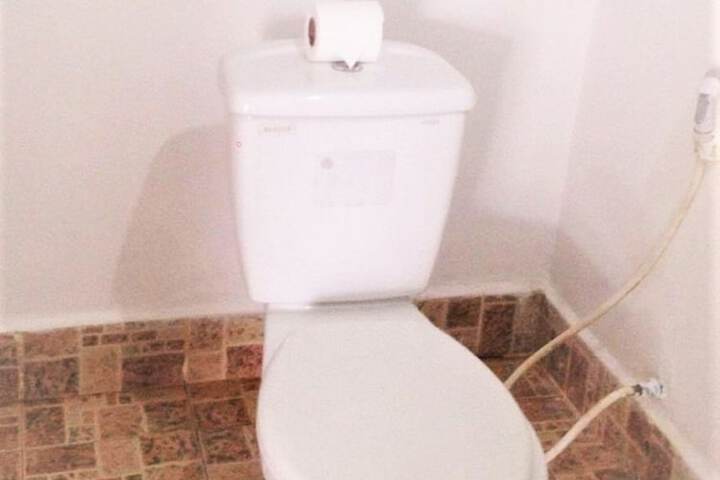 Room 8 of 18