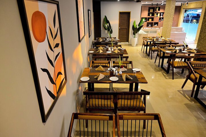 Dining 50 of 63