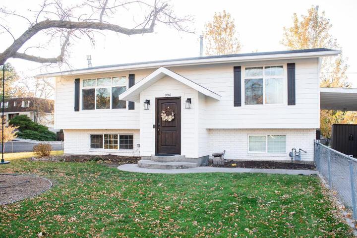Exterior of Family Friendly Home - Utah Valley Sanctuary