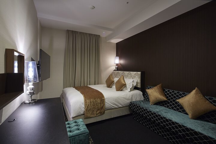 Room 7 of 53