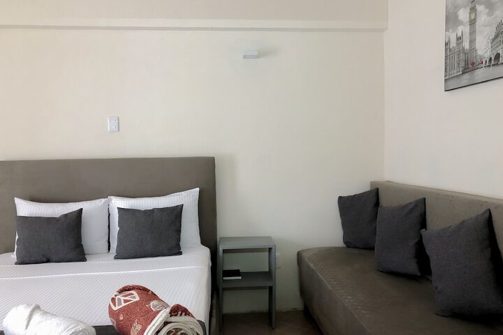 Room 5 of 62
