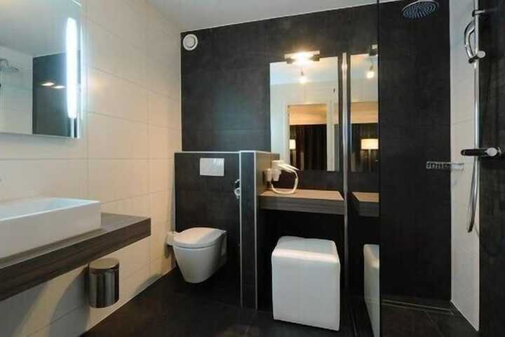Bathroom Interior Photo
