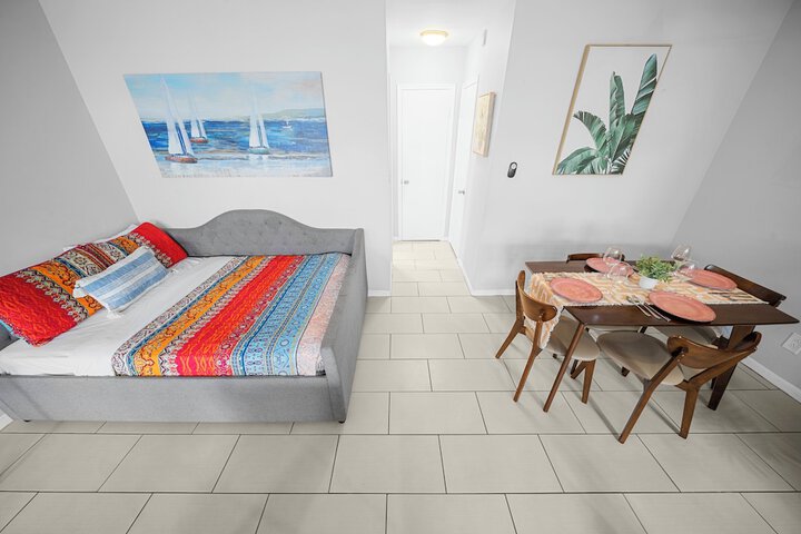 Room 9 of 60