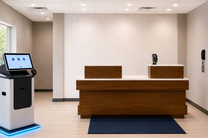Entrance & Lobby