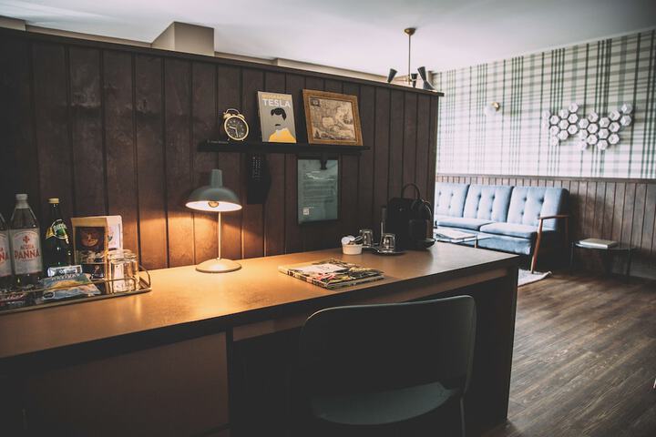 Room 16 of 86