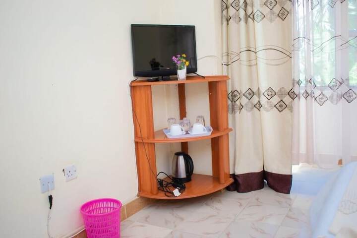 Room 25 of 60