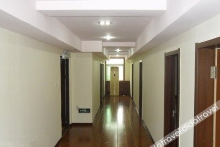 Renmin Hotel