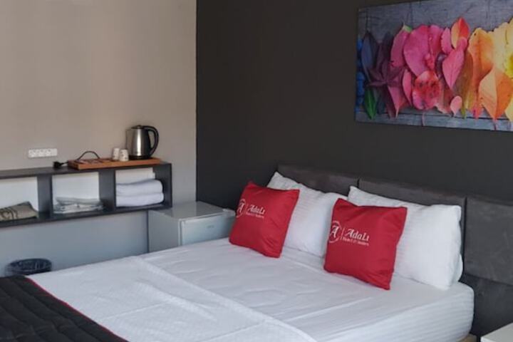 Room 15 of 53