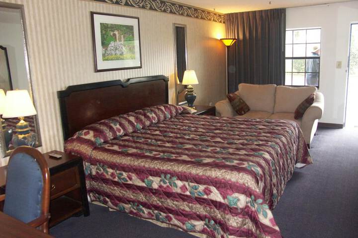 Room 15 of 26