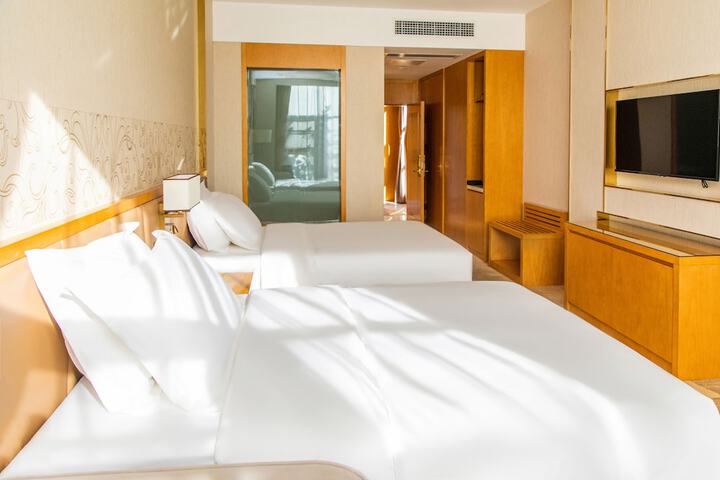 Room 14 of 45