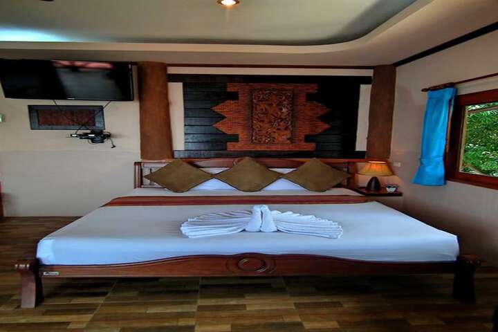 Room 14 of 160