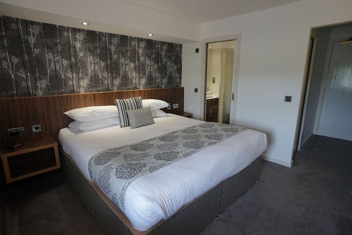 Room 7 of 43