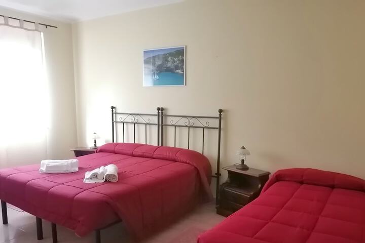 Room 12 of 41