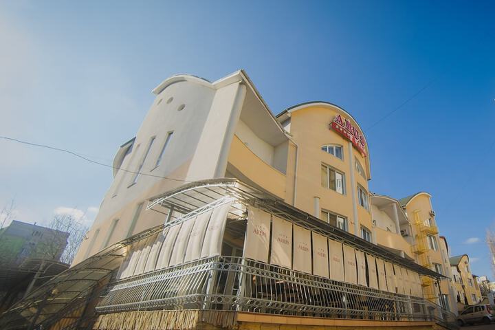 Hotel 61 of 63