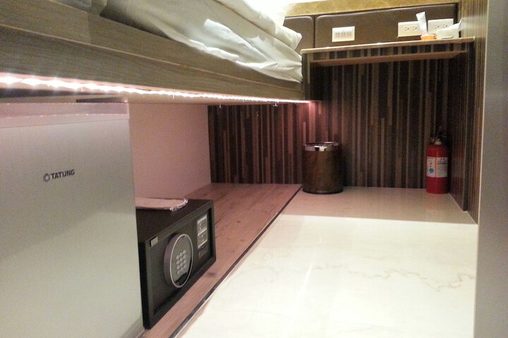 Room amenity