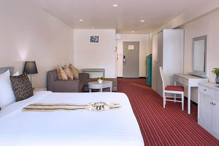 Room 7 of 56