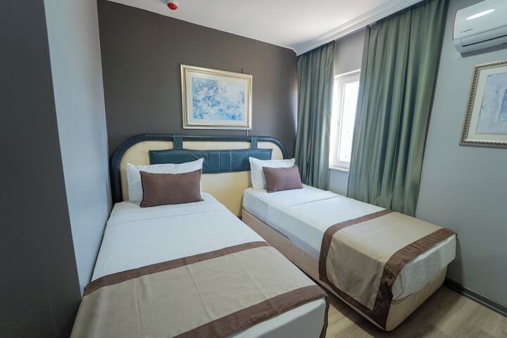 Room 44 of 56