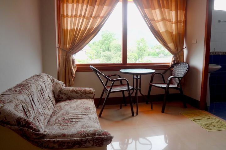 Room 30 of 49