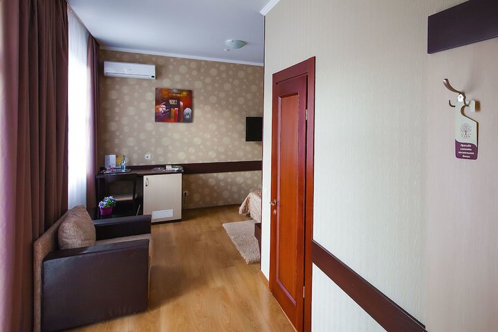 Room 13 of 31