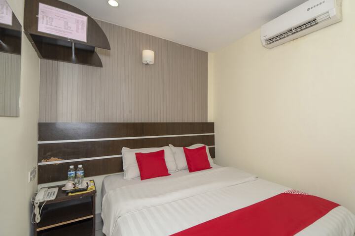 Room 14 of 30