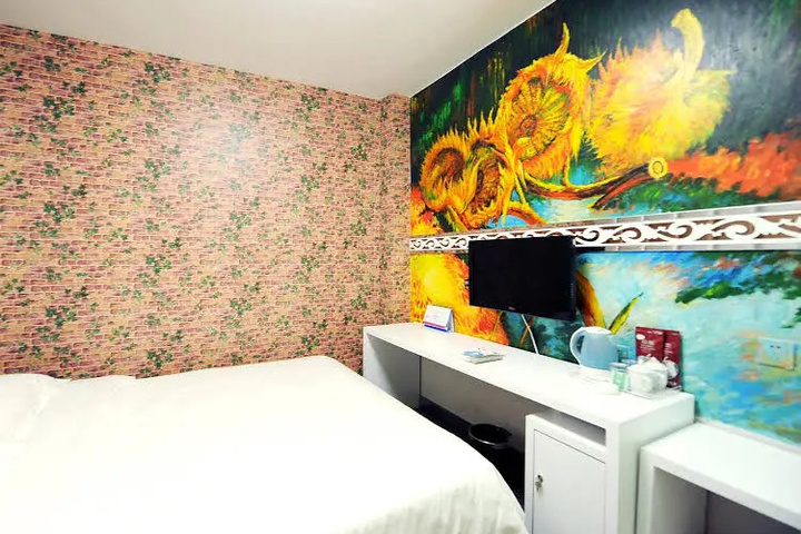 Room 3 of 4