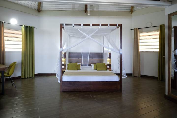 Room 11 of 205
