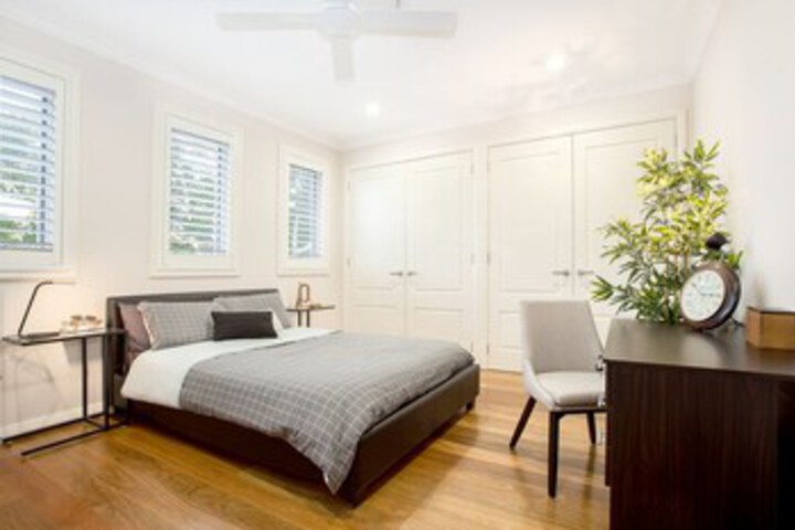Room 6 of 23