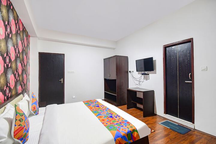 Room 34 of 42