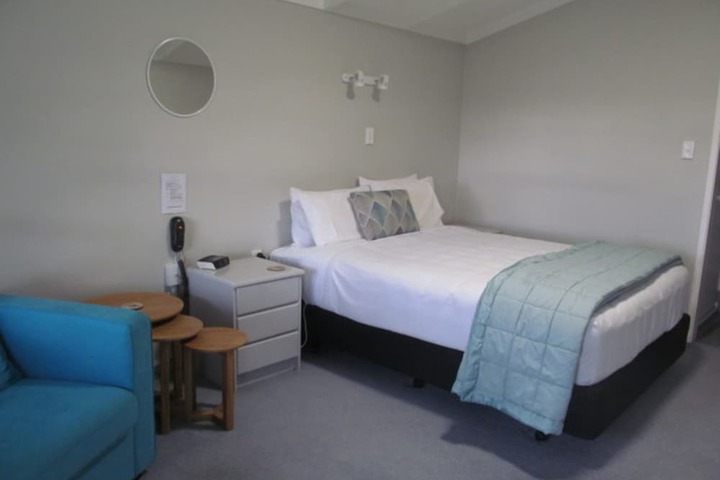 Room 9 of 36