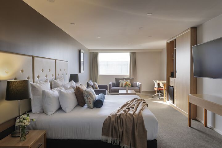 Room 9 of 39