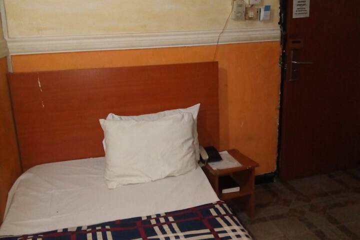 Room 26 of 52