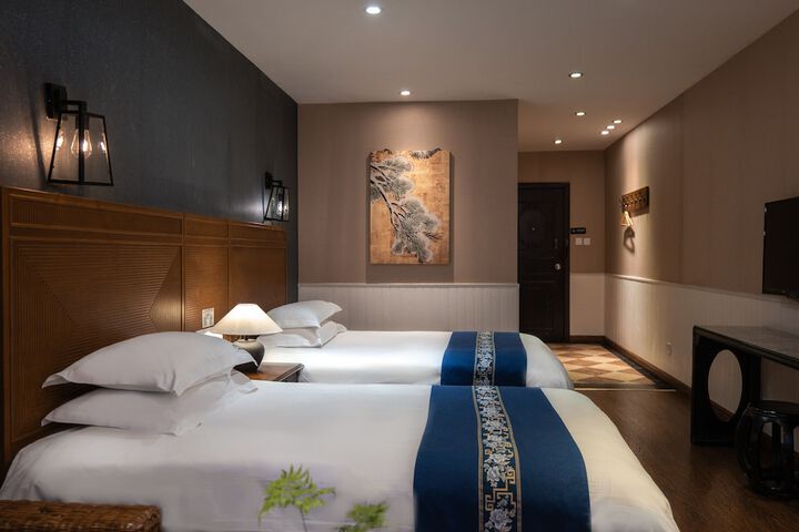 Room 25 of 137