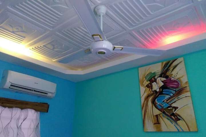Room 3 of 8