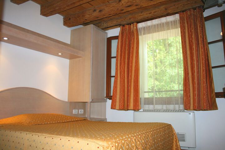 Inside Room Photo