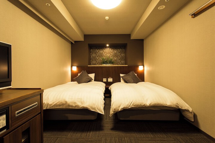 Room 22 of 53