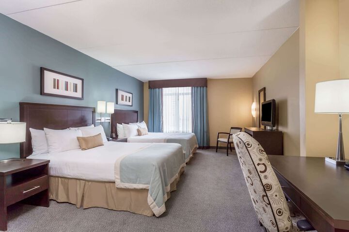 Room 14 of 32