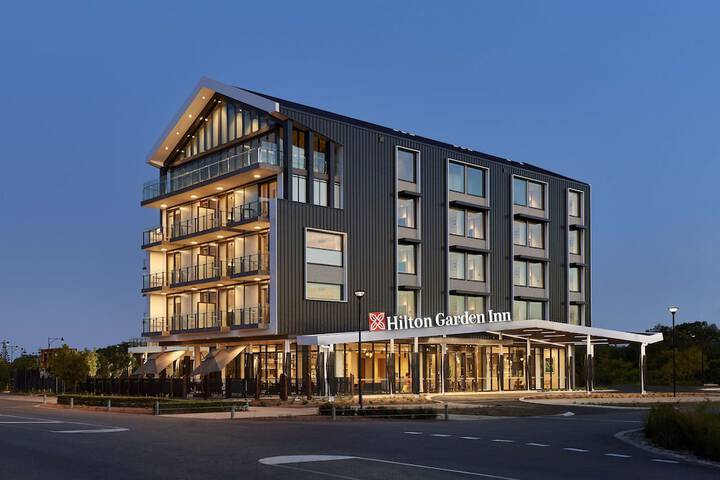 Hotel 55 of 58